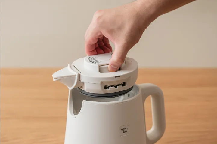 軽くはずせるふた