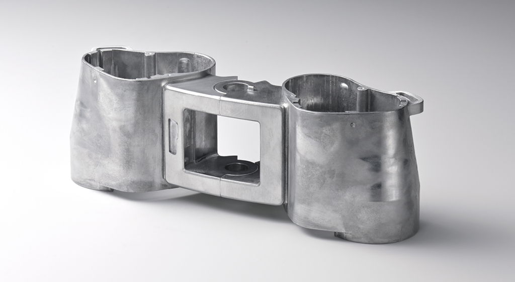 アルミニウム合金を採用