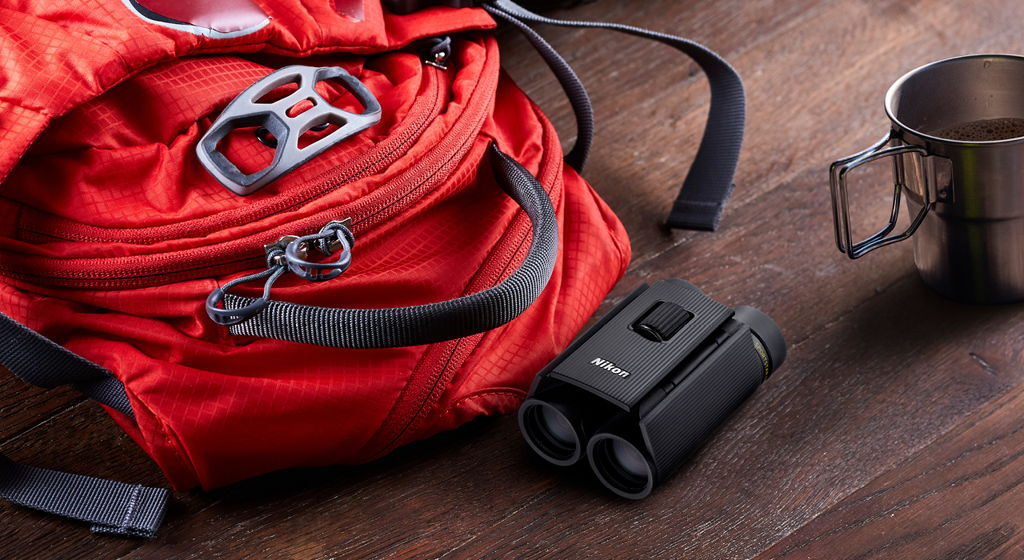 携帯性に優れた、2軸折りたたみ方式の小型・軽量タイプイメージ画像