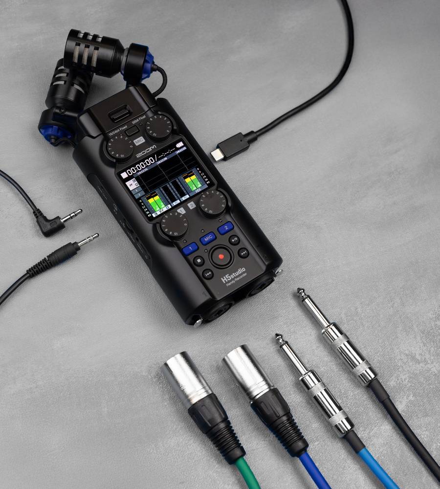 接続機器を選ばない入力端子