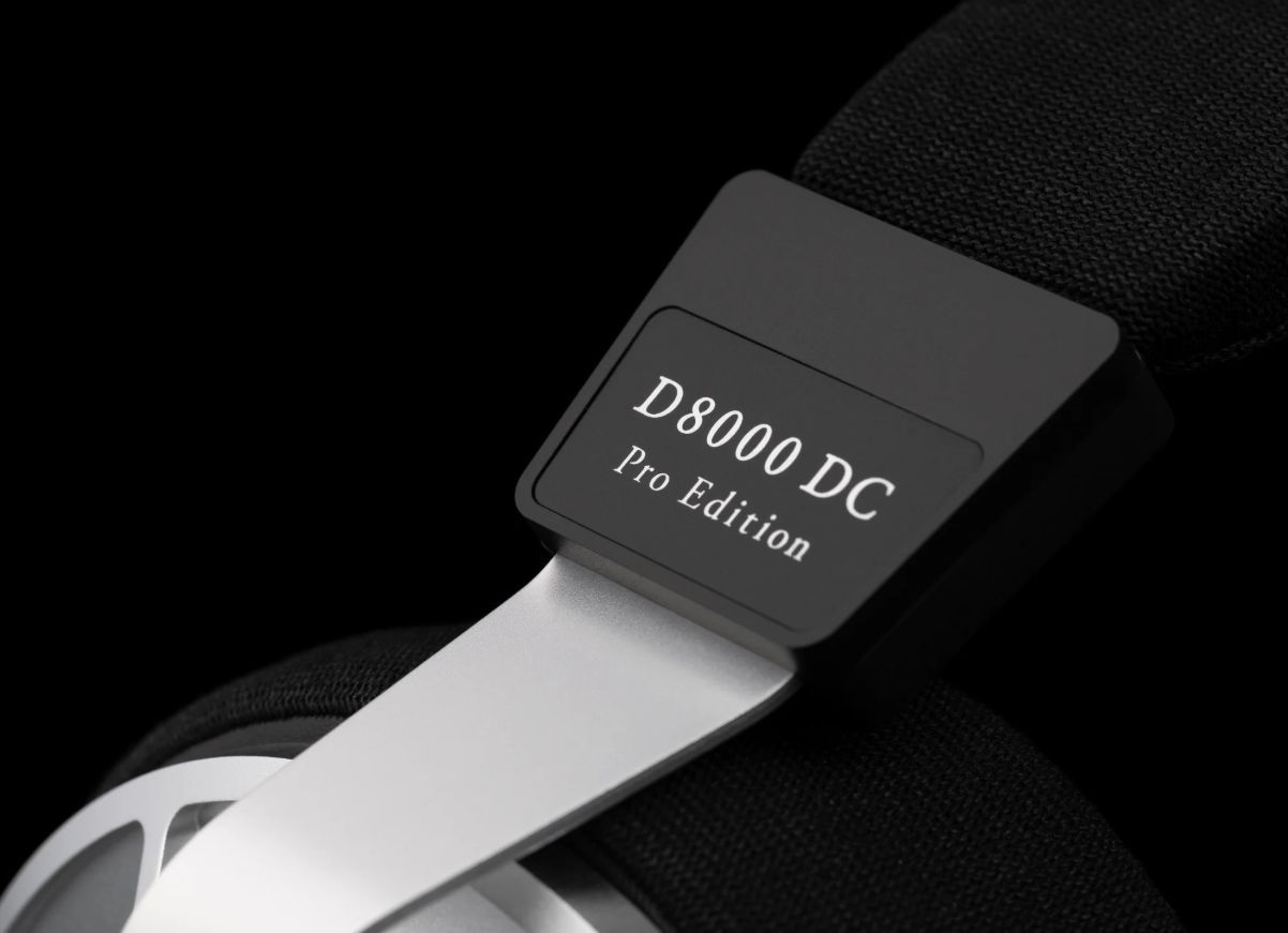 ドライバー前方の開口率をより高めた構造