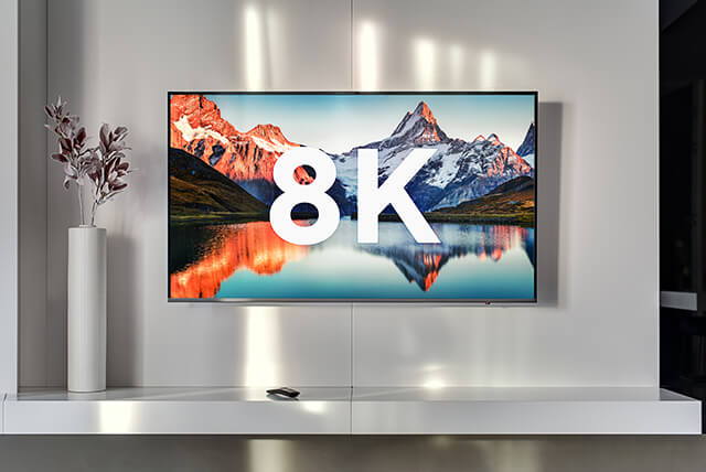 ８K