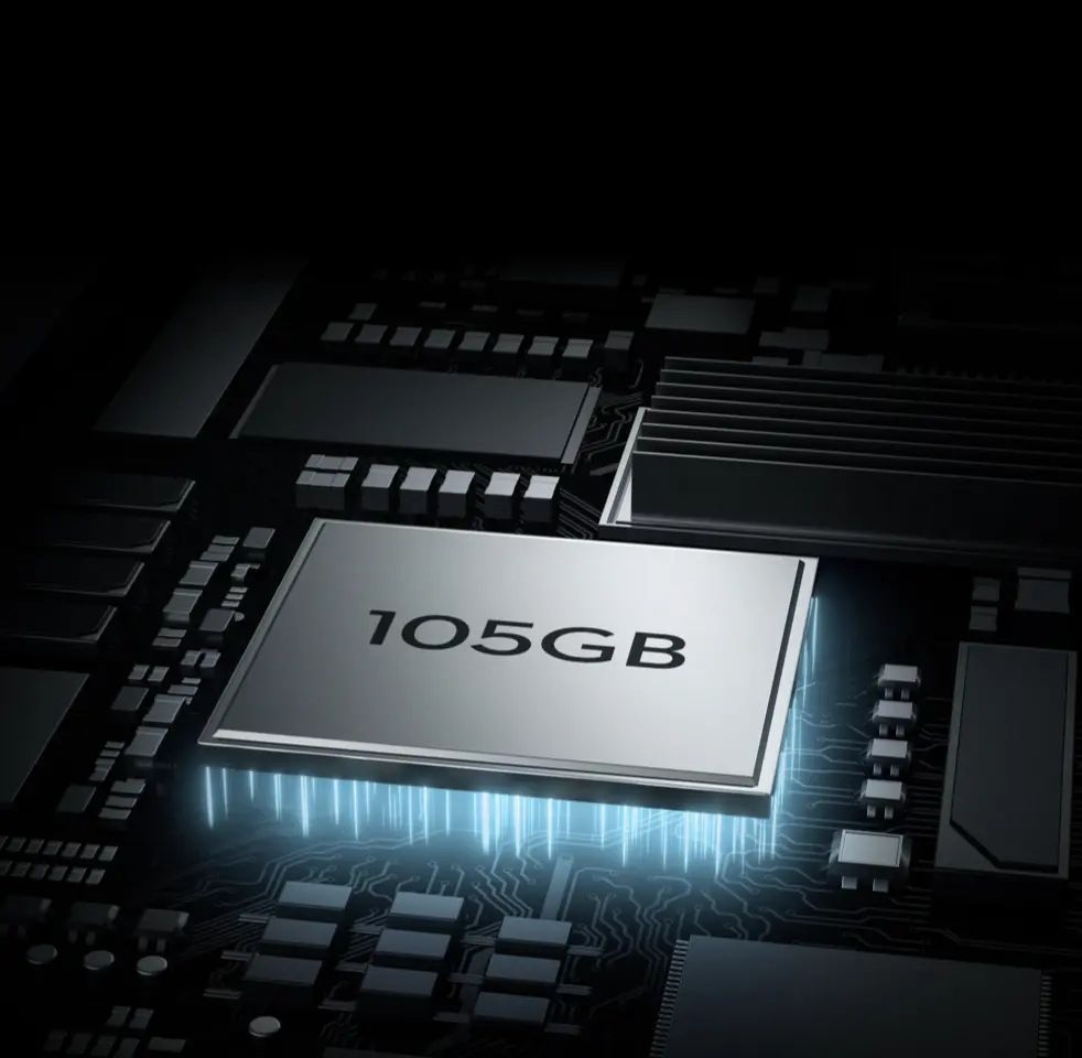 105 GBの内蔵ストレージ＆最大100分の8K撮影