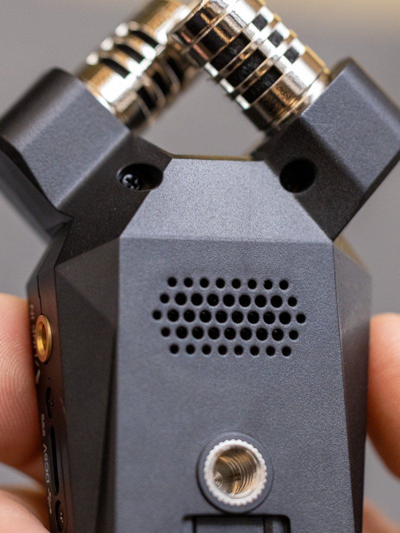 内蔵スピーカー