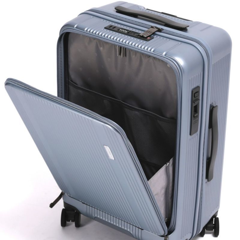 フロントポケット