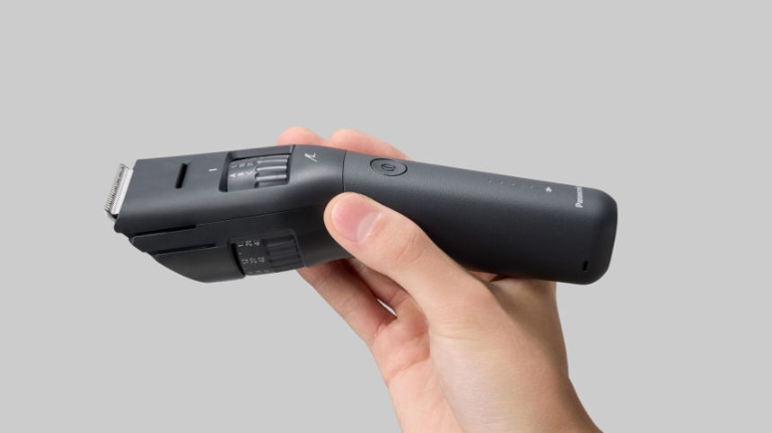 パナソニック ラムダッシュ バリカン ER-GS7A 握りやすいグリップ 横向き