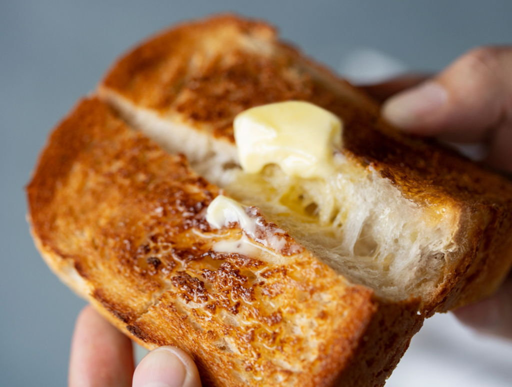 [2枚焼き]バルミューダ (BALMUDA) The Toaster KTT02JP スチームトースター 外はカリッと中はふんわりのトースト