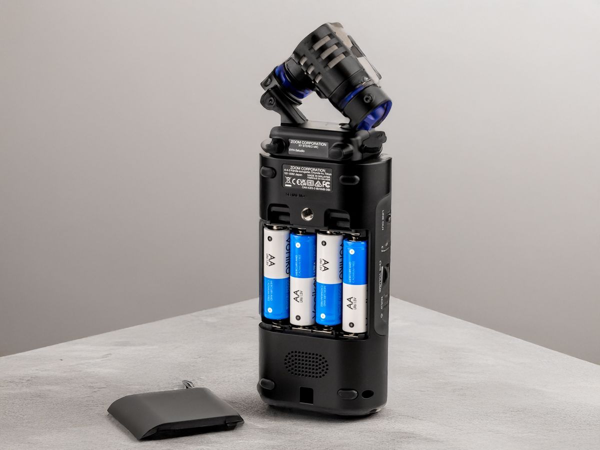 約15時間のバッテリー駆動